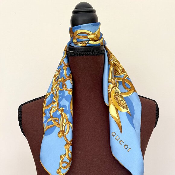 New Gucci Logo Chains Blue Scarf with Gucci Gift Box - Picture 1 of 12